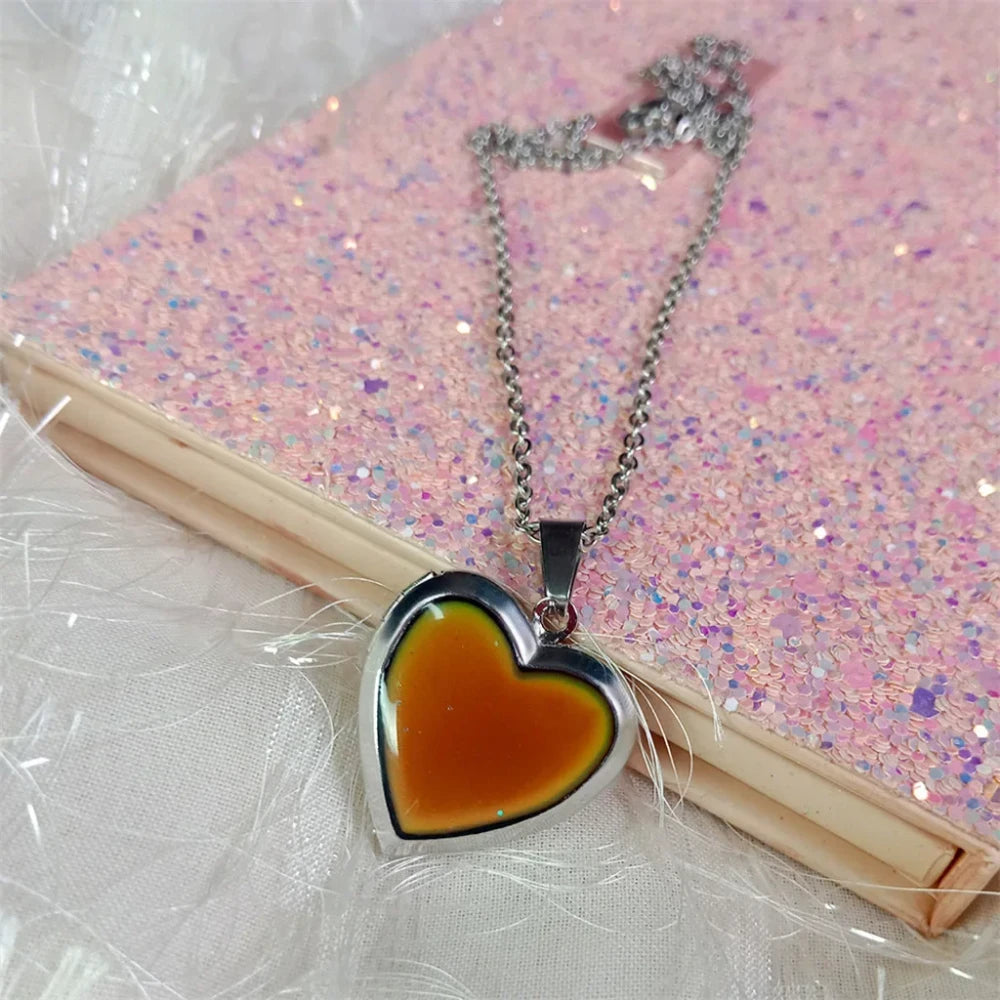 Collar de Corazón Cambiante